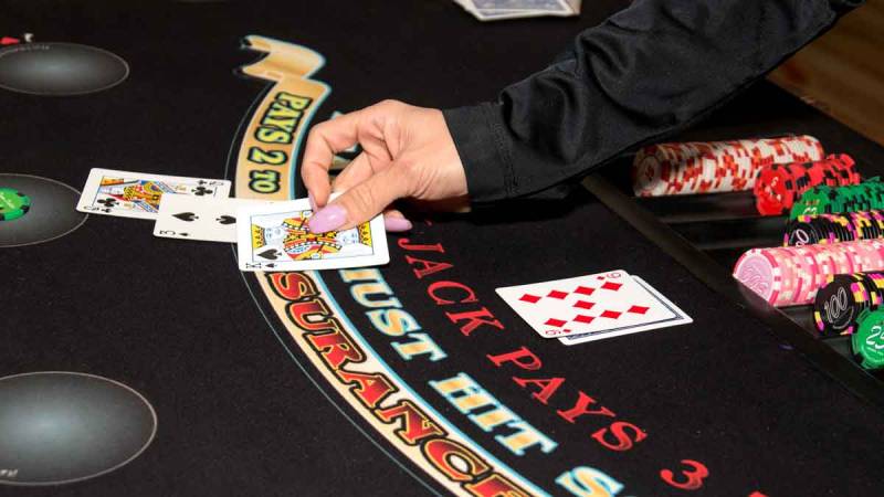 Nếu là tân thủ bạn đừng bỏ qua chế độ chơi thử của blackjack