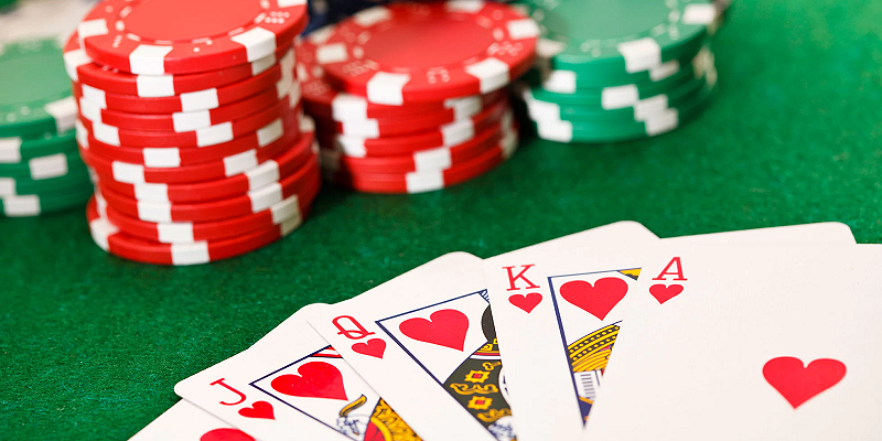 Poker chơi sao? Hướng dẫn các vòng cược khi chơi game Poker tại Sunwin